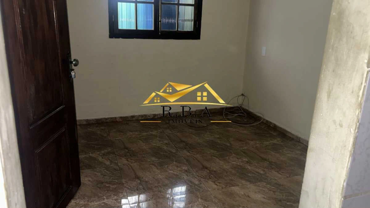 House with 1 bedroom and 2 bathrooms and tiled floors — photo 5
