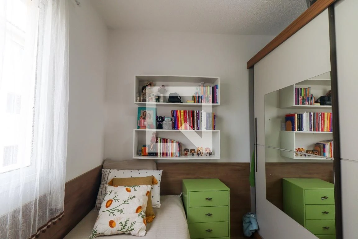 2-bedroom apartment with a glass-enclosed balcony — photo 7