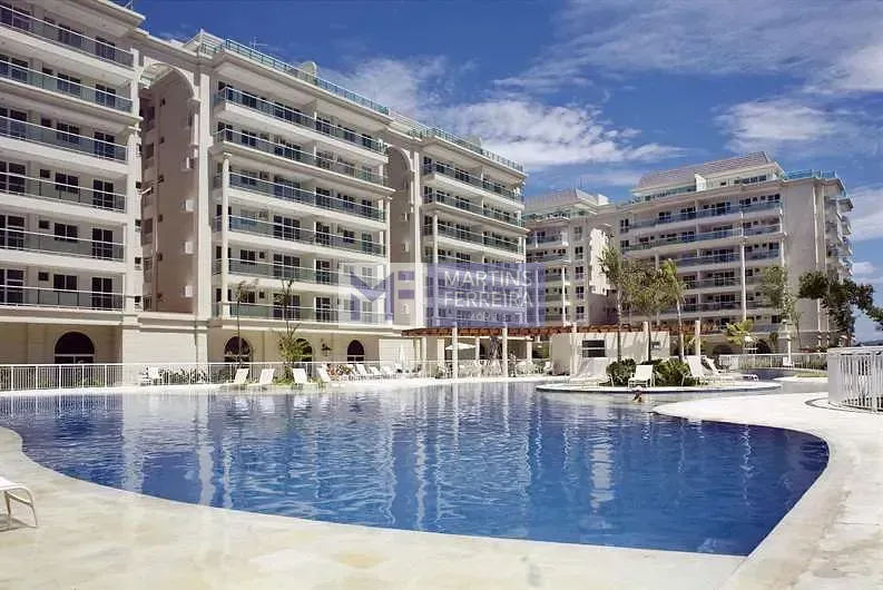 Furnished apartment with 3 bedrooms and an enclosed balcony — photo 10