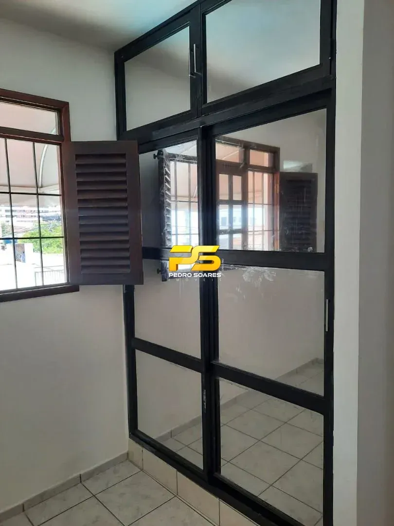 Loft with 1 bedroom, 1 bathroom and 42 m² — photo 5
