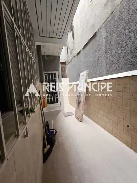 House with 2 bedrooms and 2 bathrooms, gas stove — photo 8