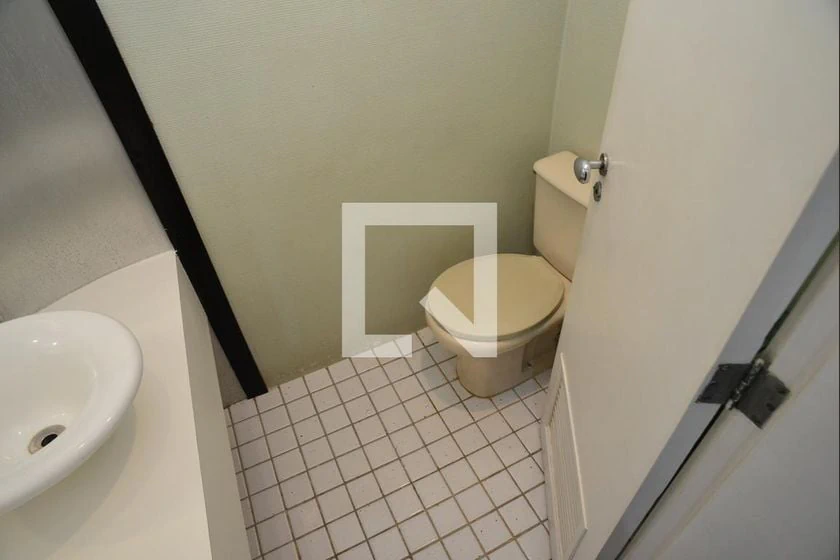 Квартира 200 м² з 3 спальнями та балконом — photo 13