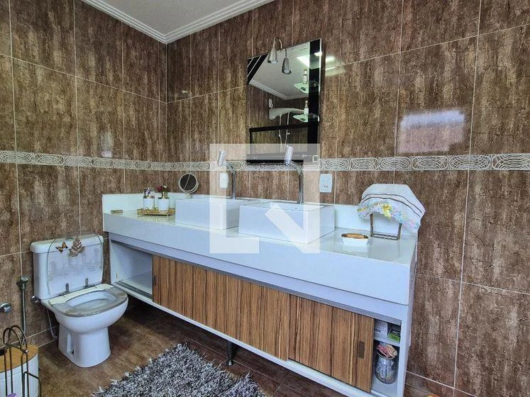 Furnished house, 400 m², with a glass-enclosed balcony — photo 30