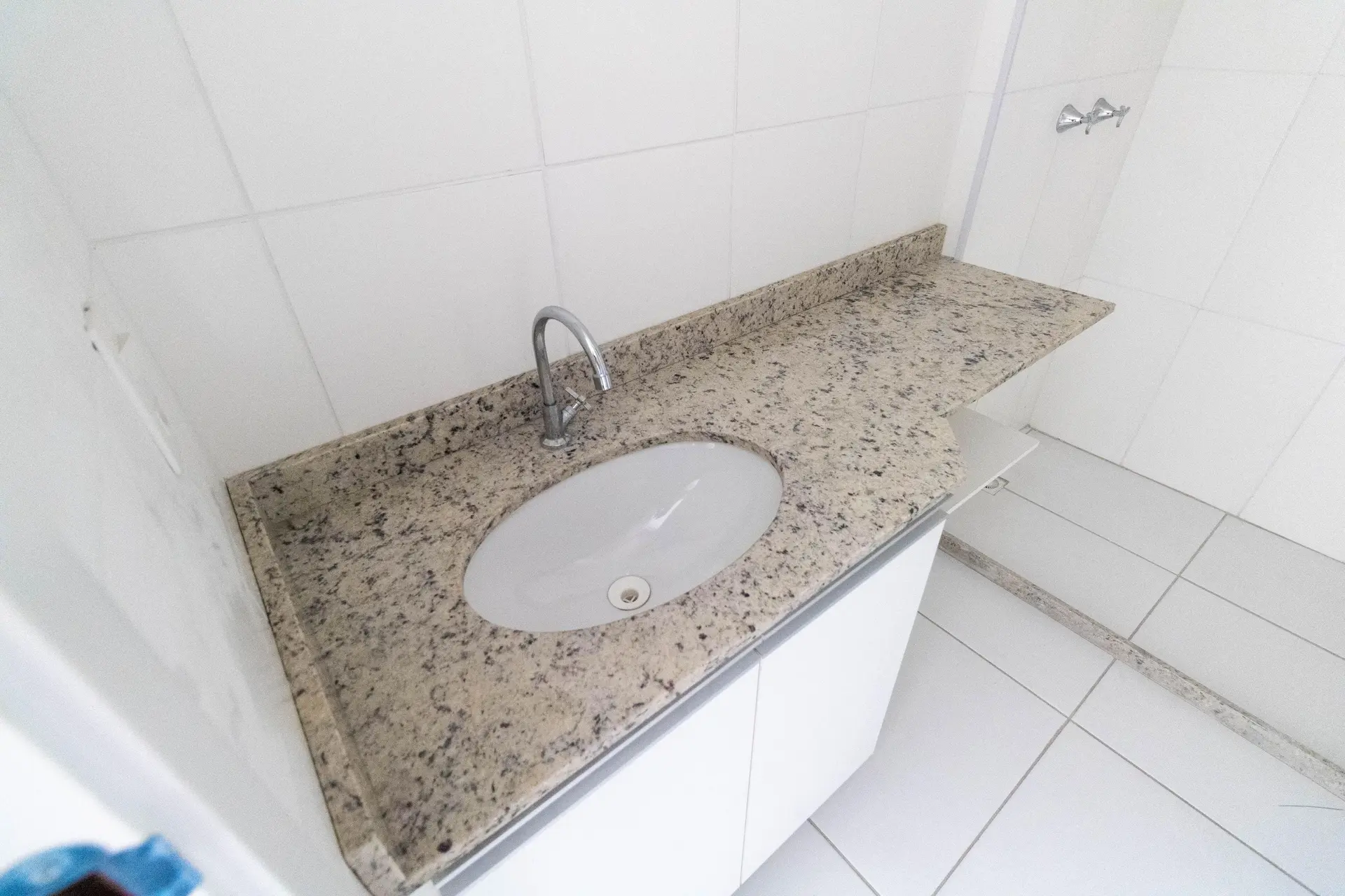 Apartamento mobiliado com 3 quartos e varanda envidraçada — photo 48