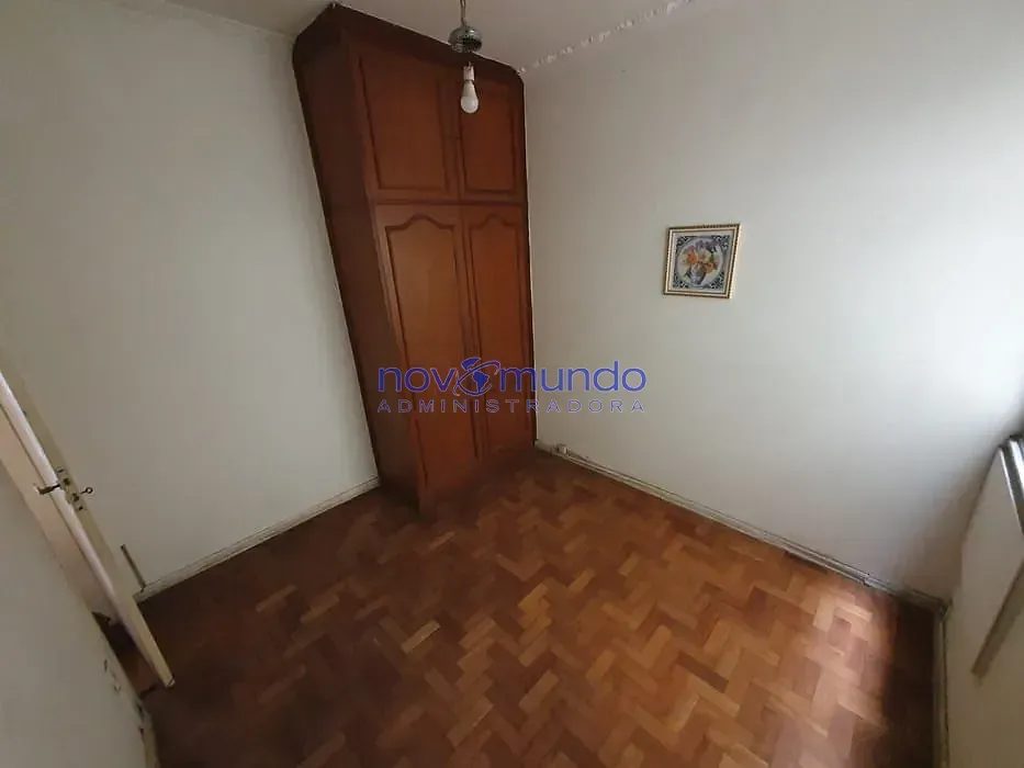 Apartamento de 2 quartos com 1 vaga e cozinha fechada — photo 17