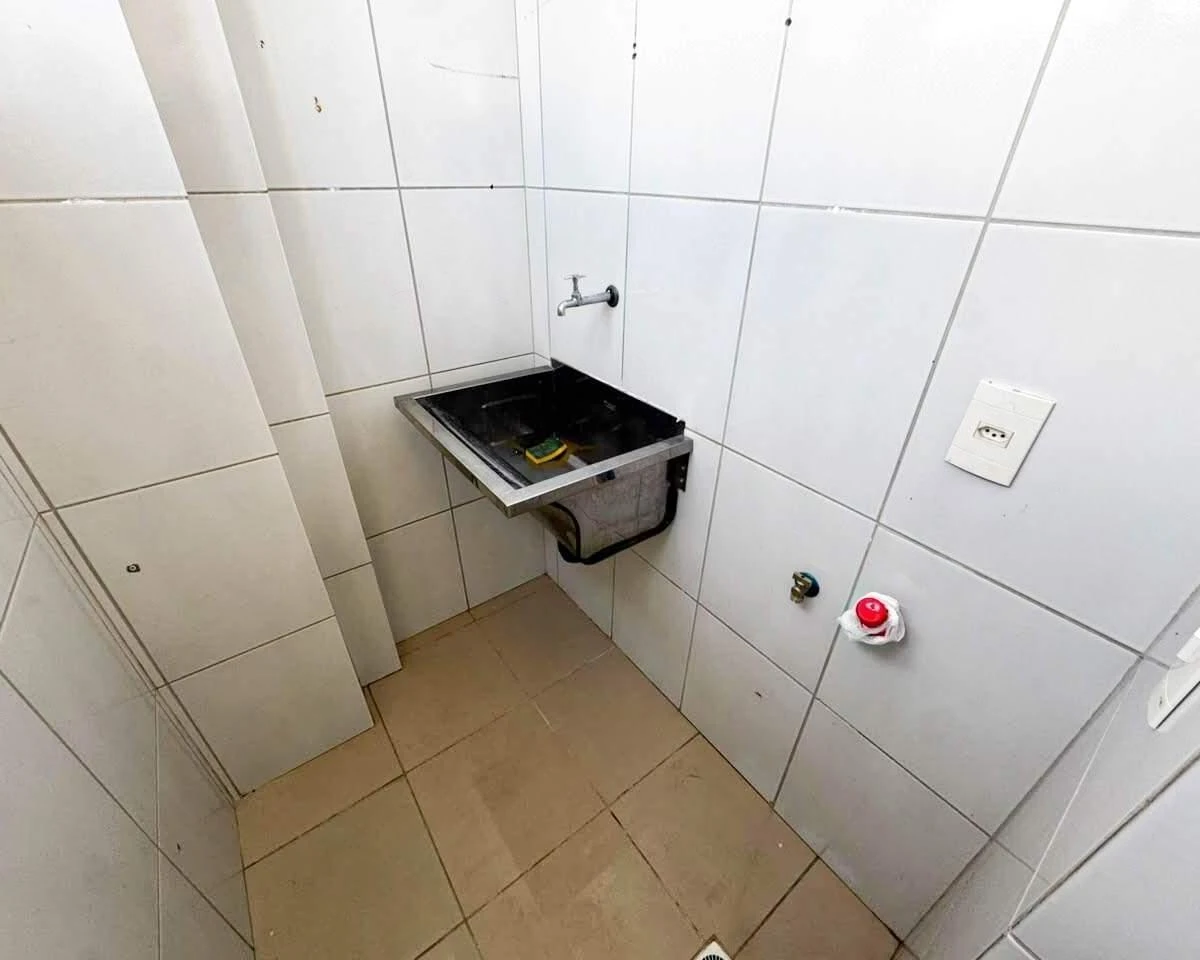 3-bedroom apartment with a water view — photo 4