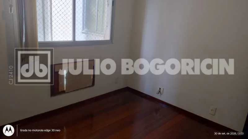 Apartment on the 2nd floor with wood or laminate floors — photo 8