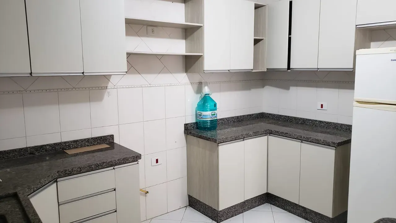 Casa com 4 quartos e 4 banheiros, 250 m² — photo 7