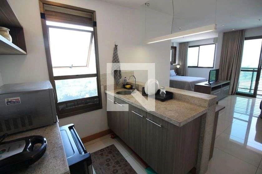Меблированное студио 38 м² с 1 спальней и балконом — photo 22