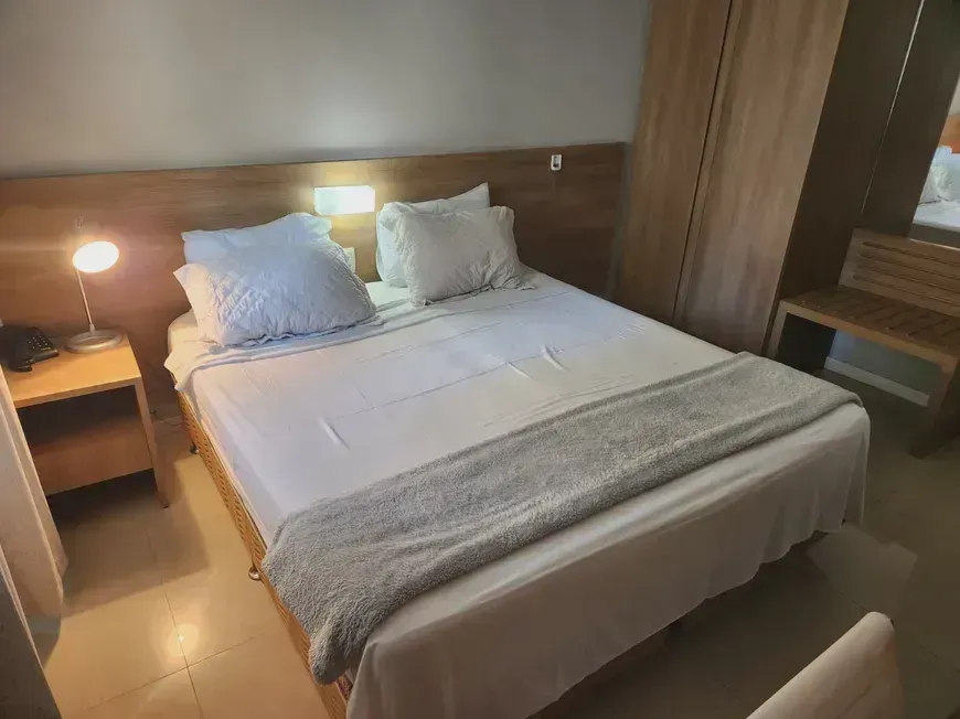 Apartamento de 1 quarto com banho de box com vidro — photo 9