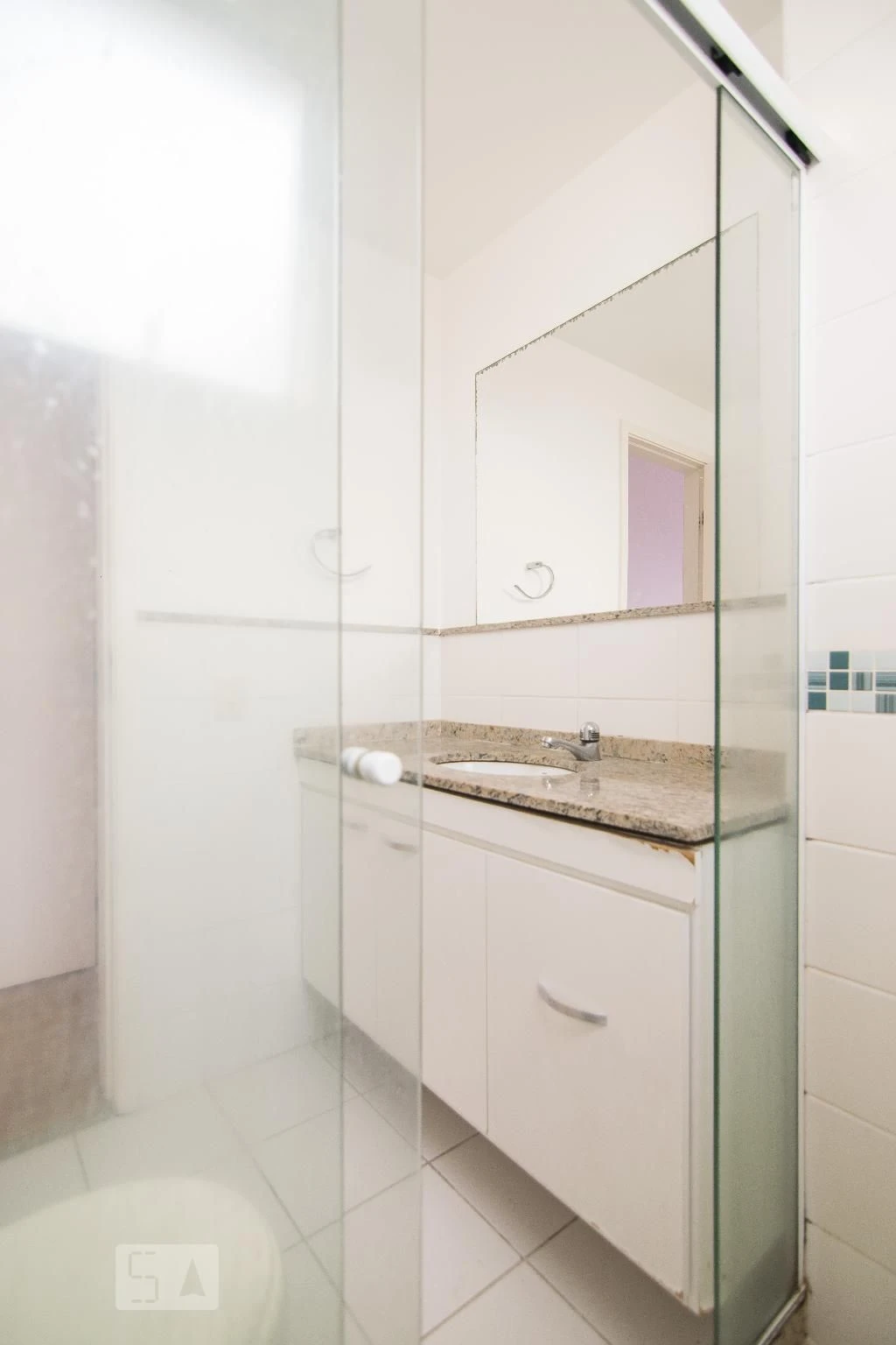 3-bedroom apartment in a building with a sauna — photo 36