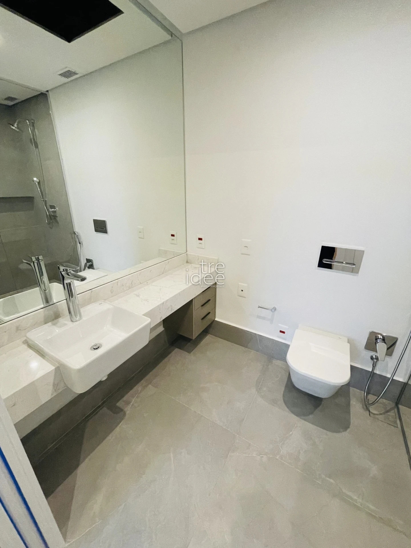 Furnished apartment, 48 m², with a washing machine — photo 10