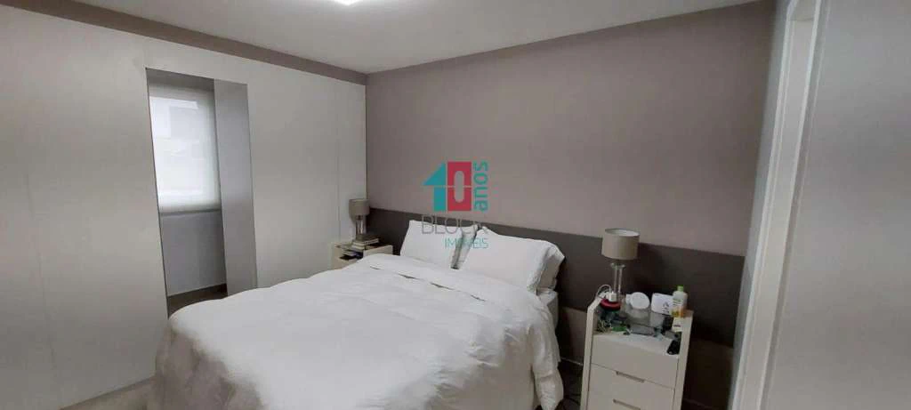 Furnished apartment with 3 en-suite bedrooms and 2 spots — photo 14