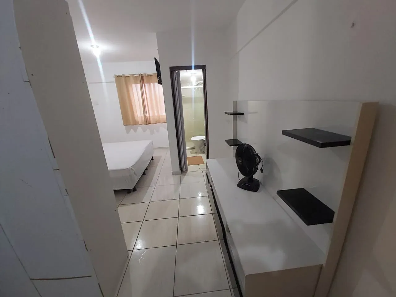 Furnished 1-bedroom apartment with private garden and parking — photo 9