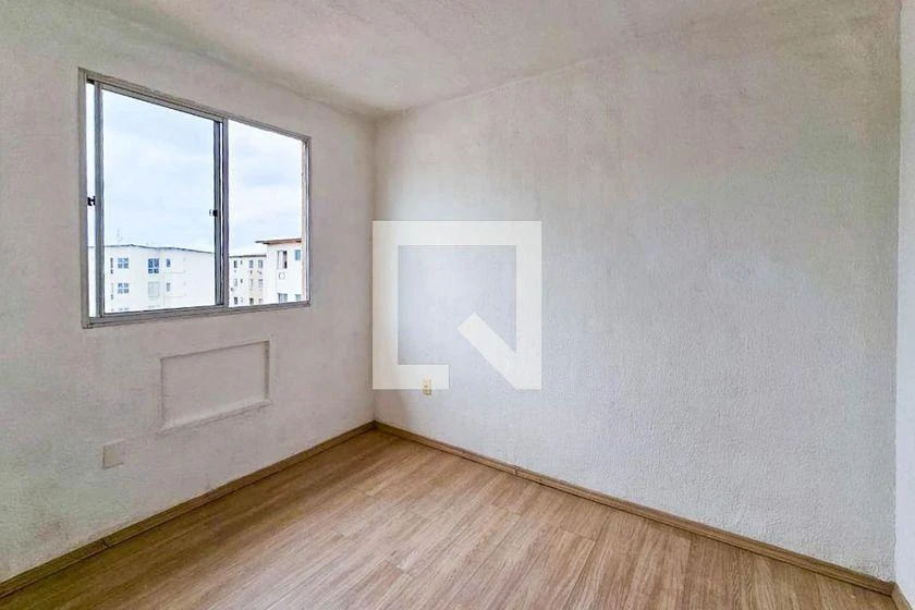 2-bedroom apartment in a building with a pool — photo 31