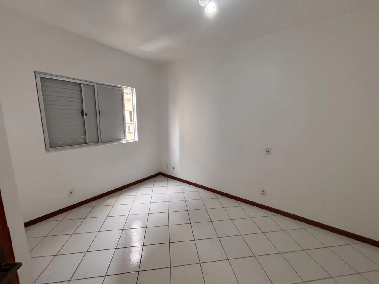 3-bedroom apartment, 1 with its own bathroom, 85 m² — photo 7