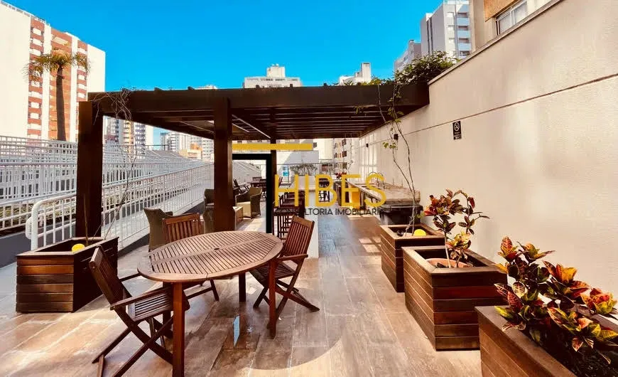 Apartamento de 1 dormitório com cozinha integrada e varanda — photo 46