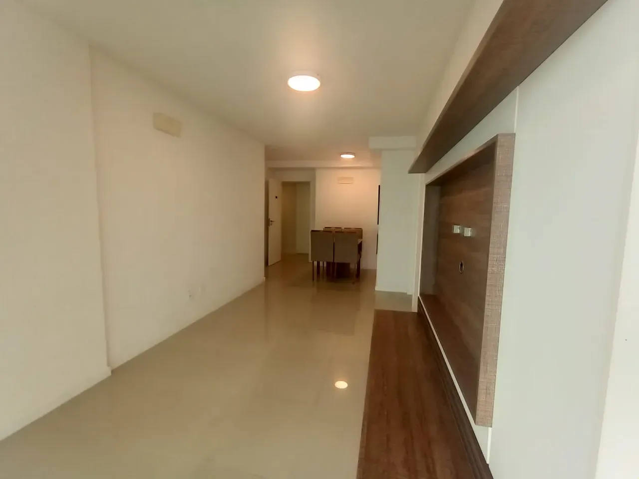 2-bedroom apartment with enclosed balcony and parking — photo 35