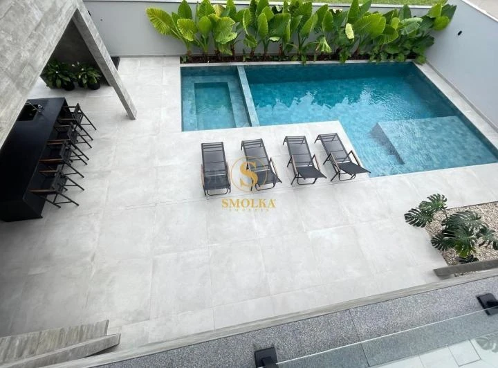 Casa amueblada con 5 suites y 645 m² — photo 8