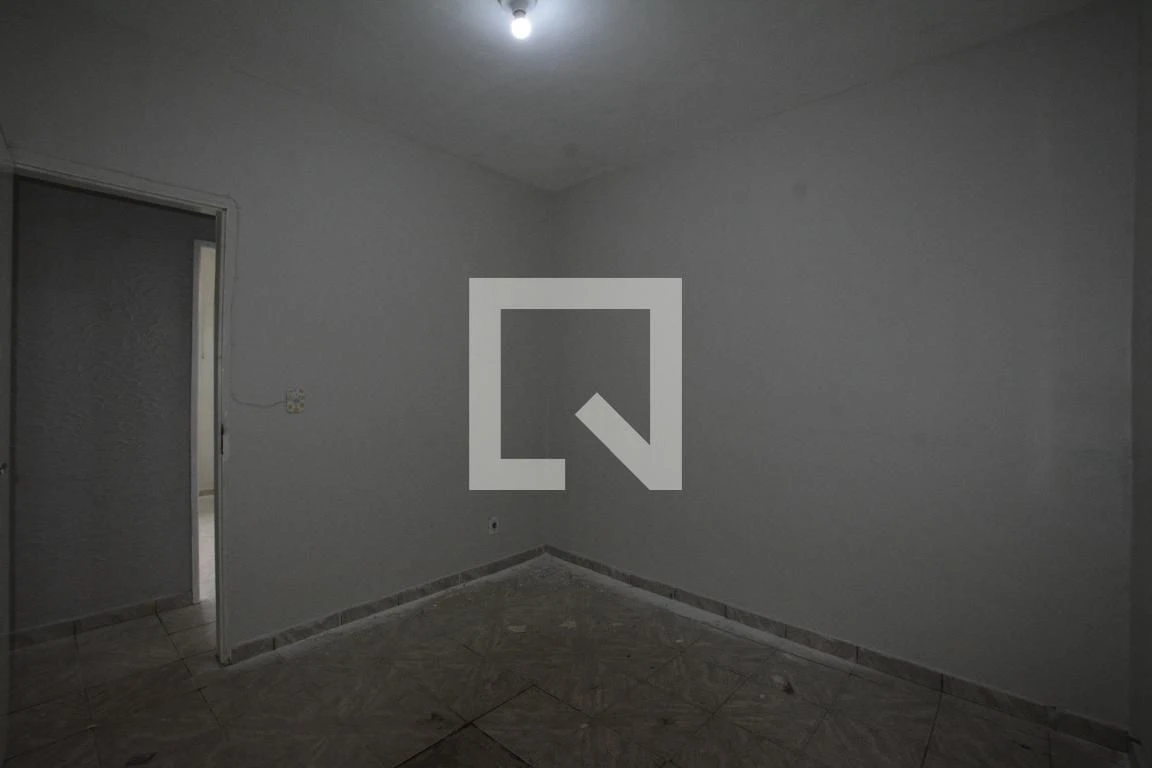 Unfurnished 2-bedroom apartment with private BBQ balcony — photo 22