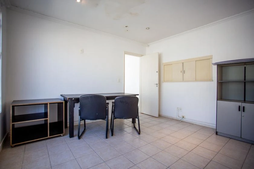 House with 6 bedrooms and a private garden — photo 5
