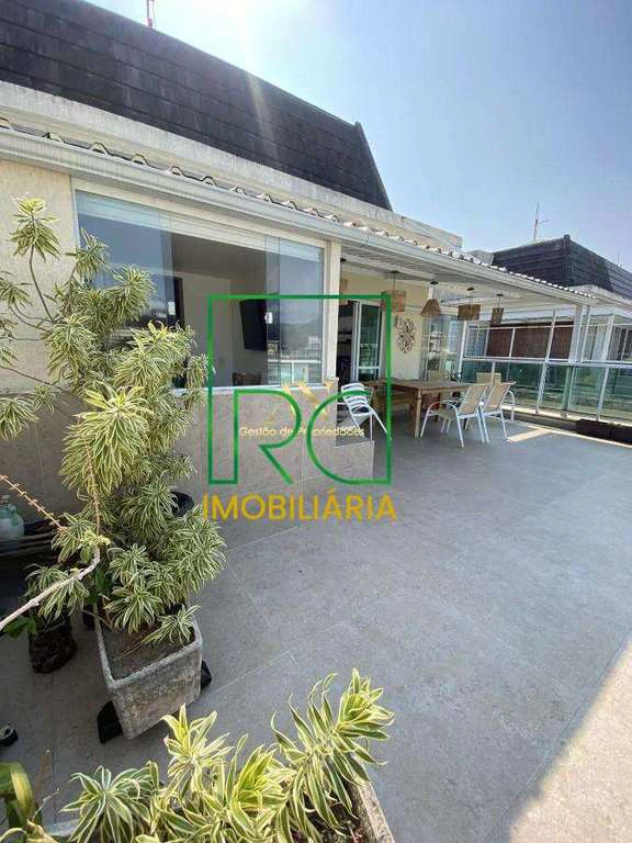 Cobertura com 3 quartos e cozinha com fogão a gás — photo 18