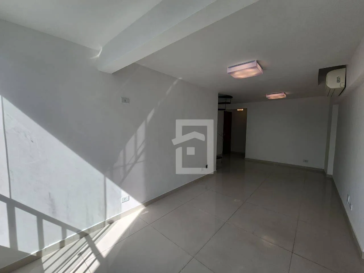 Duplex penthouse with 2 bedrooms and 4 bathrooms, 197 m² — photo 15