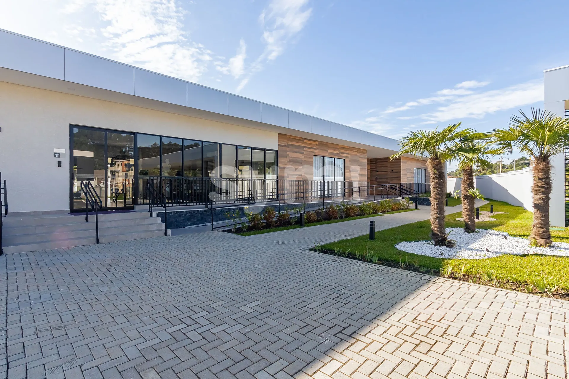 Ground-floor 160 m² house with 3 en-suites and private garden — photo 35