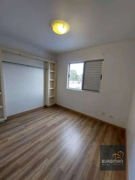 72 m² apartment with a walk-in closet and a home office — photo 14