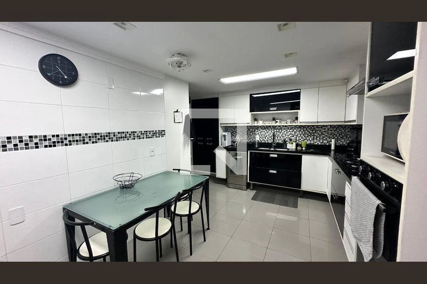 Квартира с 4 спальнями и стиральной машиной — photo 12