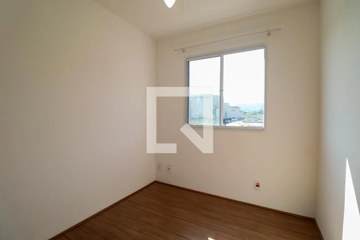 Apartamento sem mobília com 2 quartos e garagem — photo 33