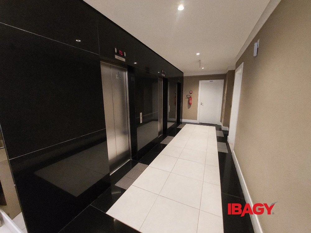 3-bedroom apartment in a building with a sauna — photo 17