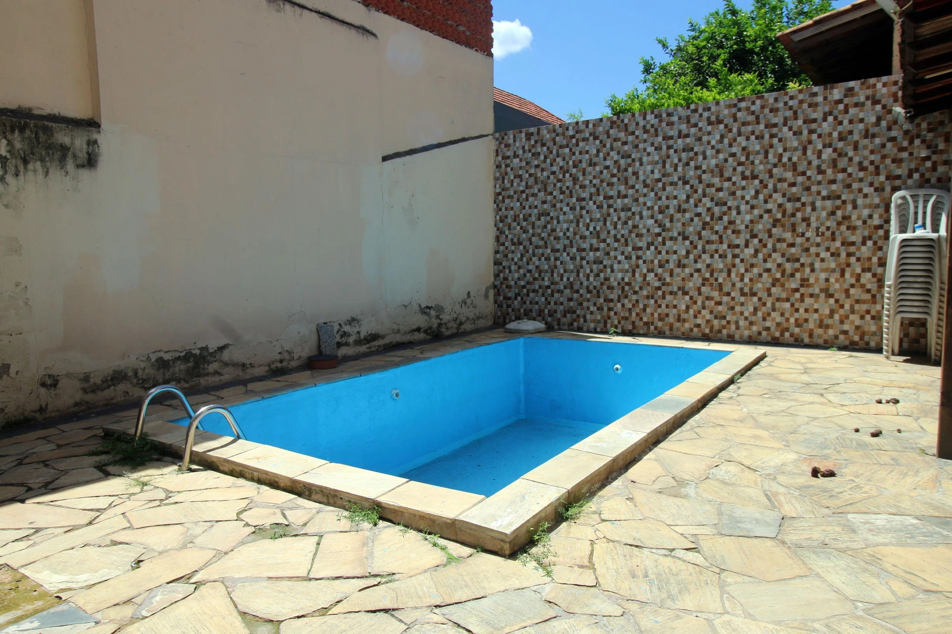 Rental house with 5 bedrooms and a private BBQ area — photo 43
