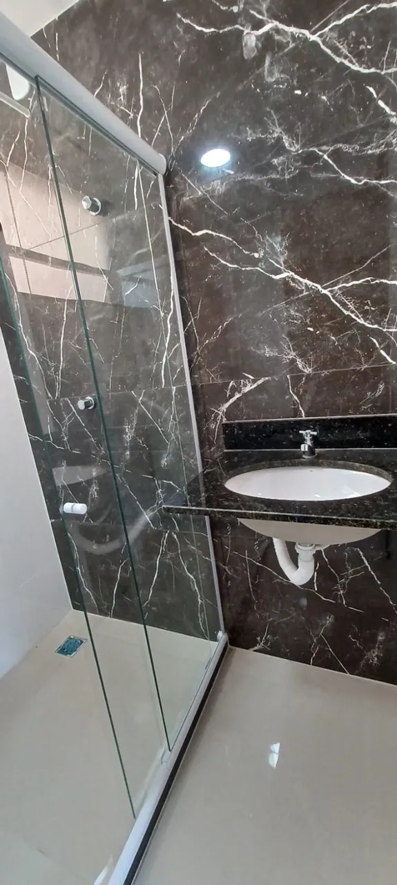 Unfurnished 2-bedroom apartment with 2 bathrooms — photo 4