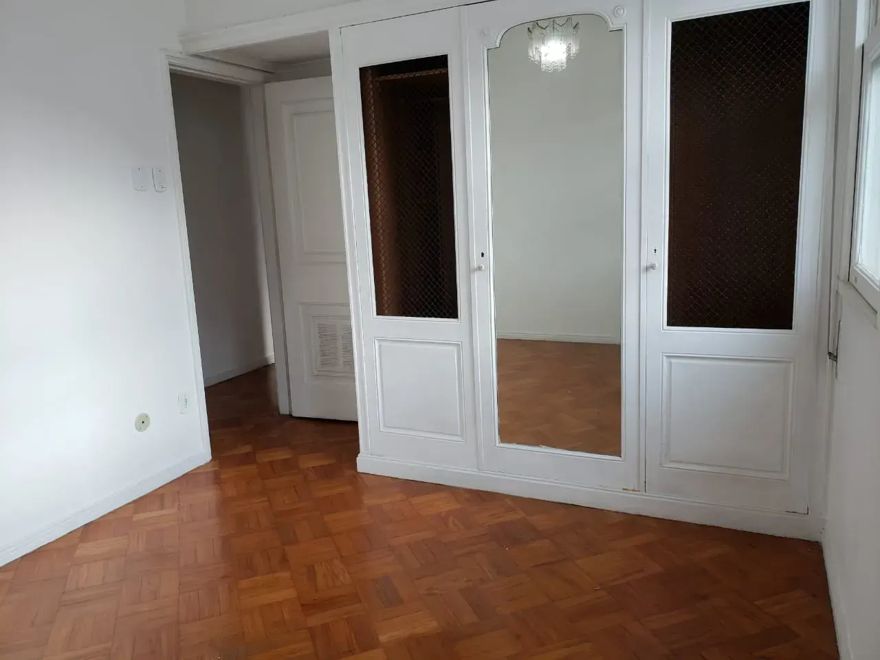 4-bedroom apartment with a separate gas kitchen — photo 6
