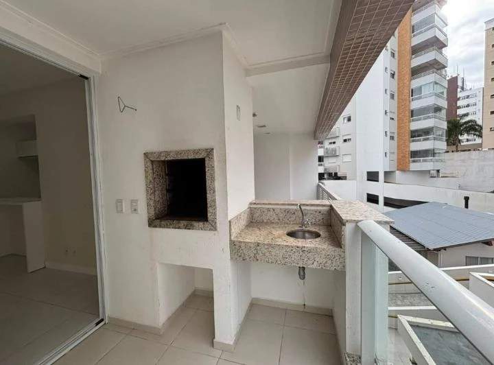 Apartamento de 2 quartos com suíte e varanda com churrasqueira — photo 8