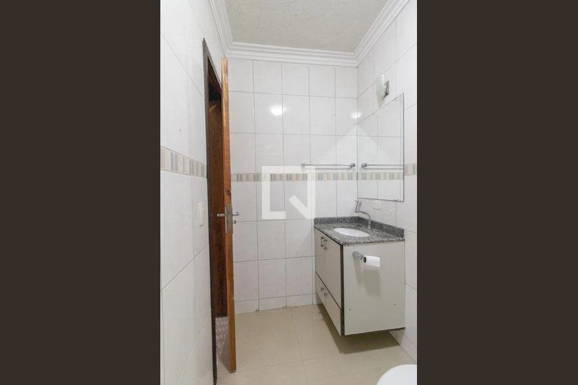 3-bedroom house with a private pool in Curitiba — photo 65