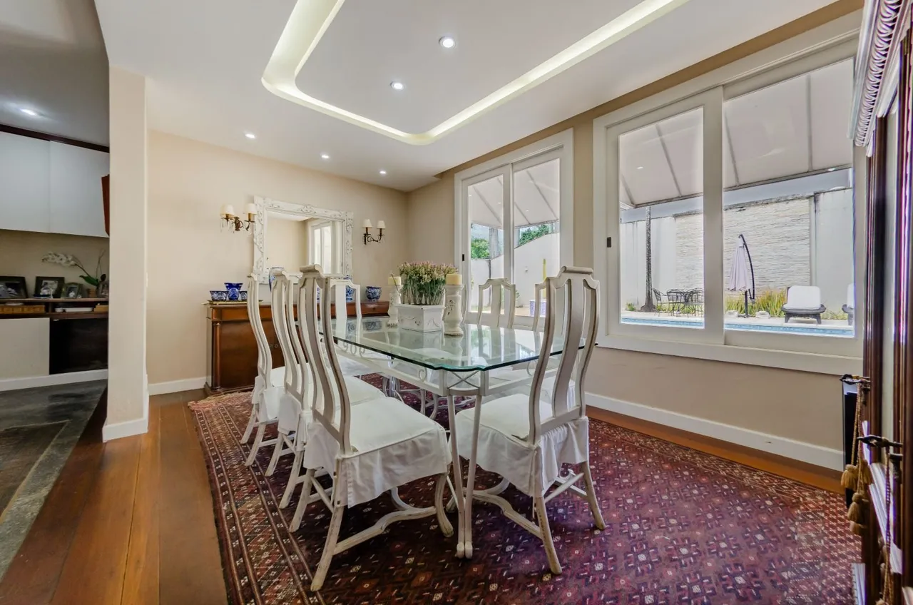 Furnished house with 5 bedrooms and 690 m², 5 parking — photo 7