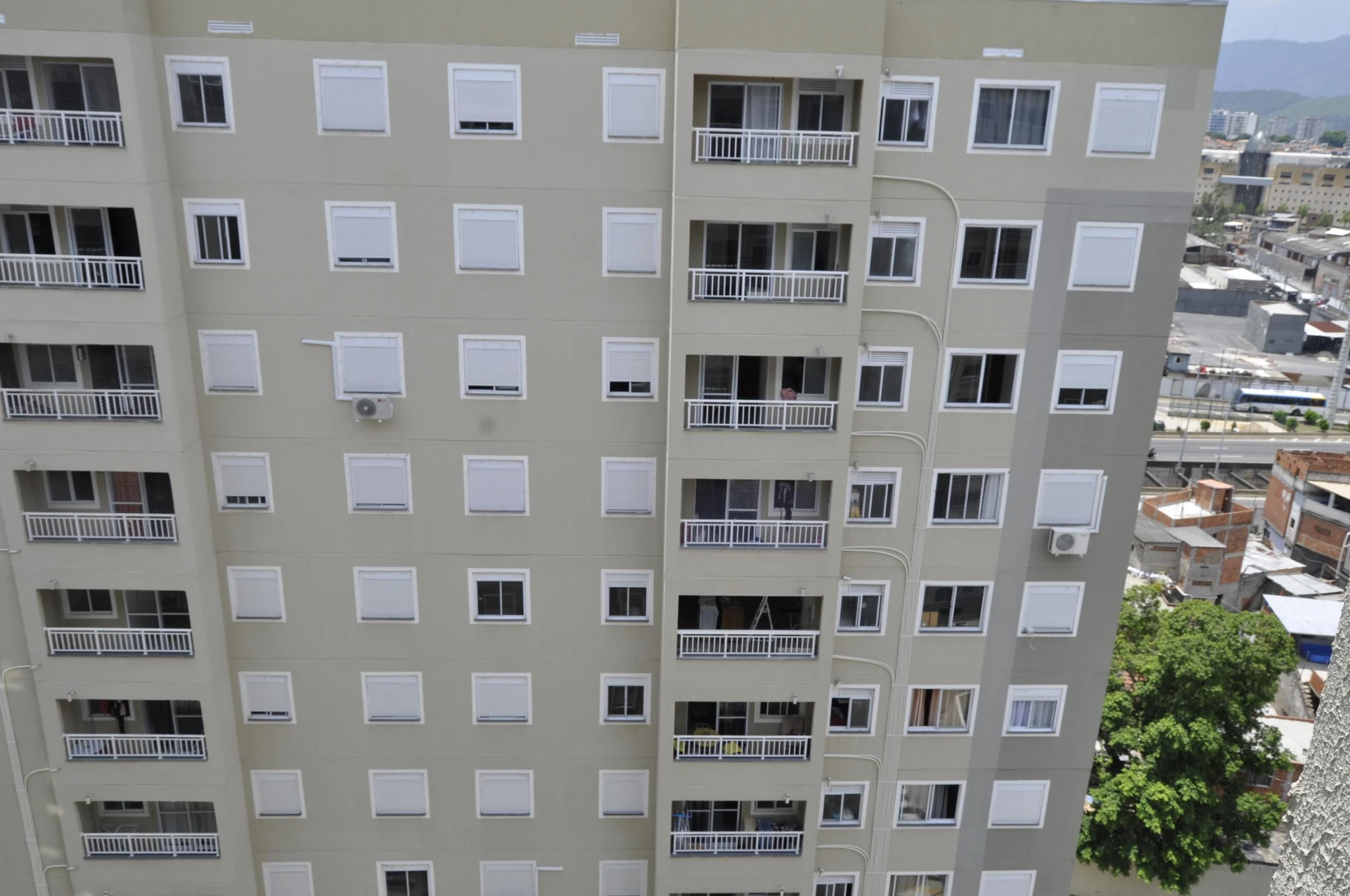 Mountain view in a 2-bedroom apartment, 42 m² — photo 5