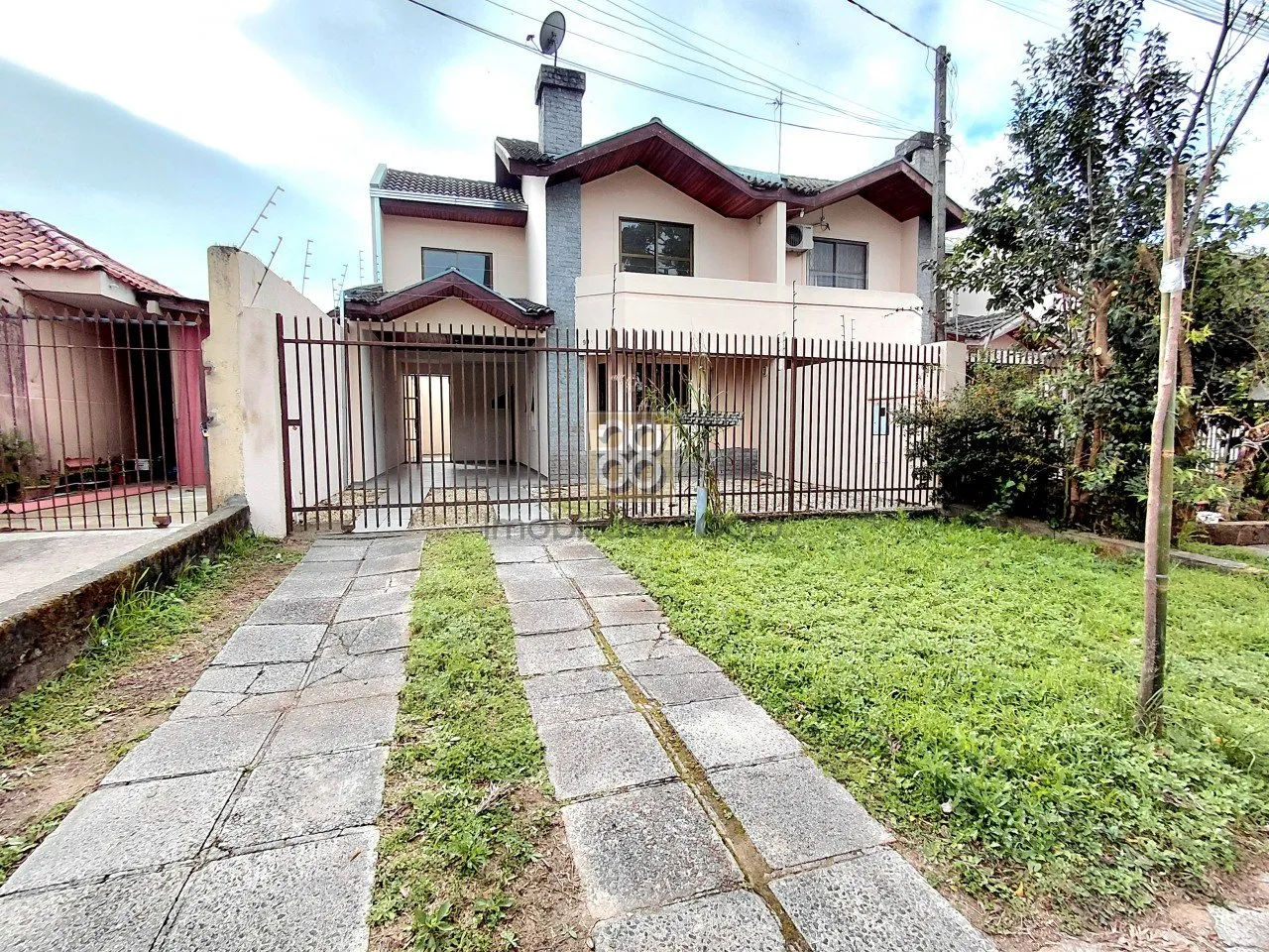 135 m² house with 3 bedrooms and 1 en-suite