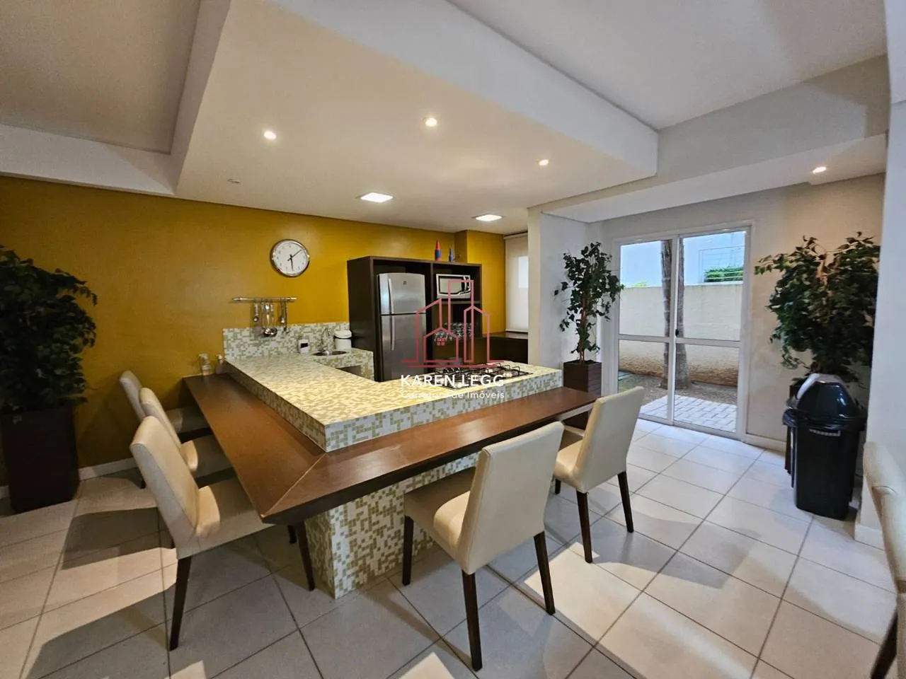 Apartment on the 2nd floor with a glass-enclosed balcony — photo 6