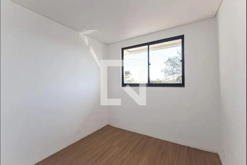 2-bedroom apartment with wood or laminate floors — photo 23