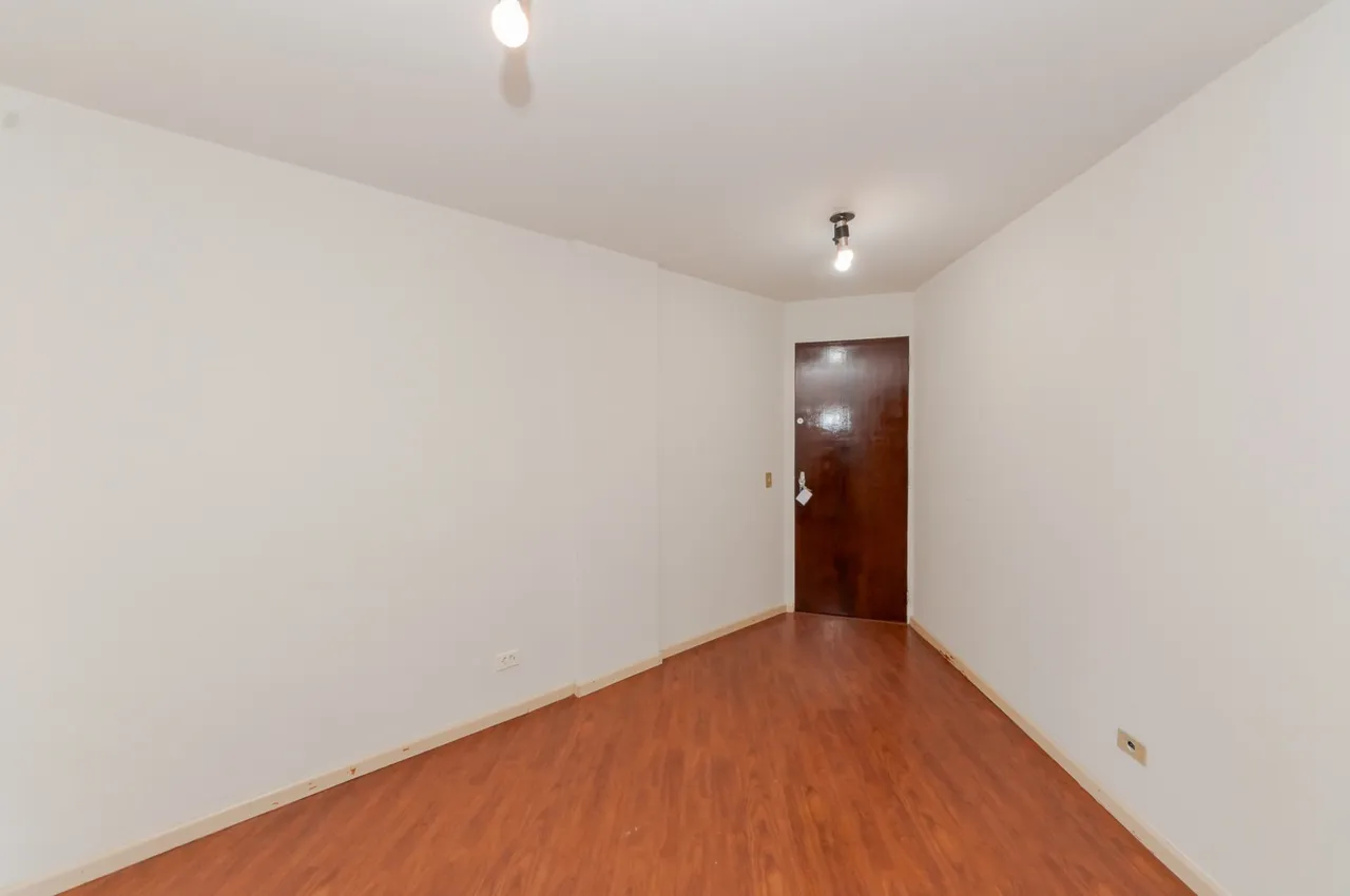 1-bedroom apartment with a balcony and 37 m² — photo 12