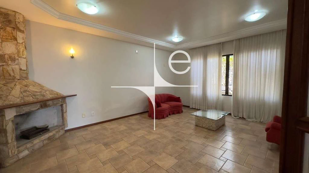 Casa sin amueblar con 3 suites y jardín privado — photo 3