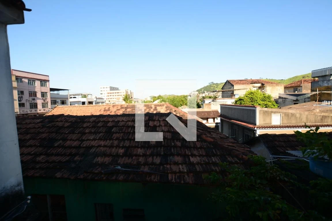 Casa amueblada con 4 dormitorios y jardín privado — photo 6