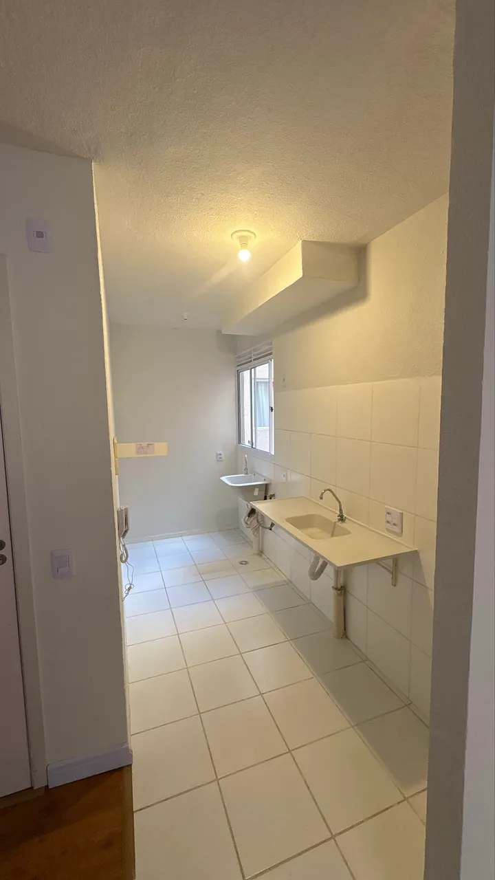 2-bedroom apartment with wood or laminate floors — photo 2