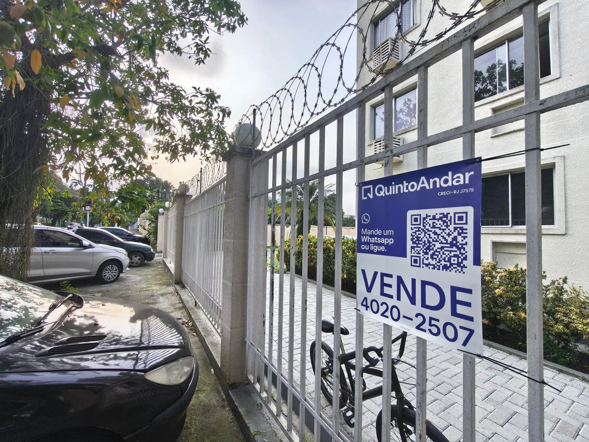 Mountain view in a 2-bedroom apartment, 52 m² — photo 15