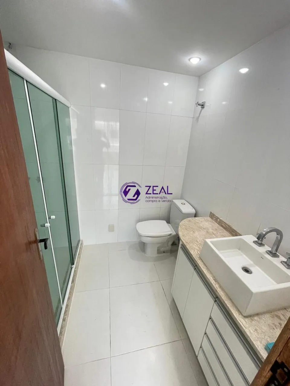 Triplex rental house with 4 suites and 220 m² — photo 13