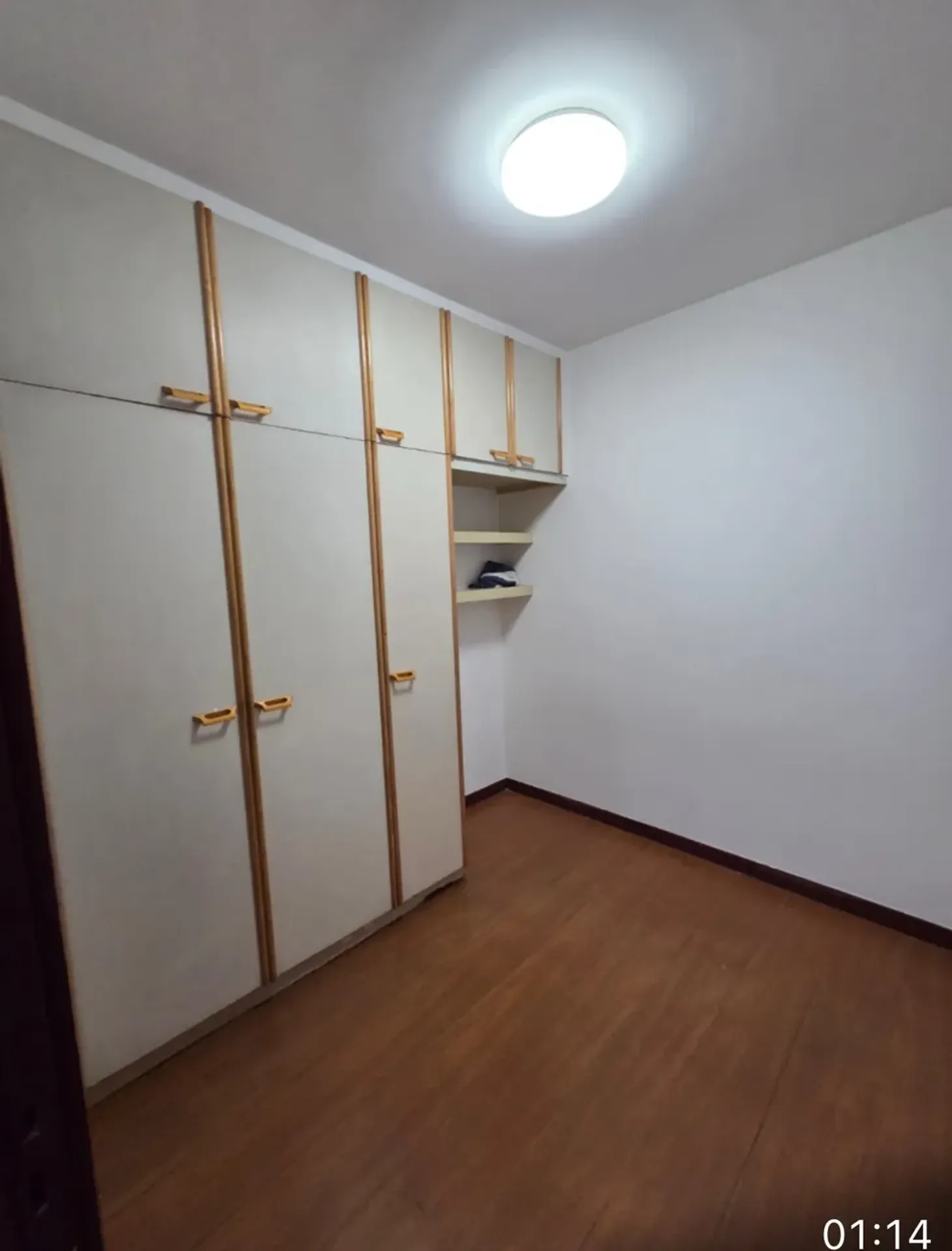 90 m² apartment with 2 bedrooms and a balcony — photo 18