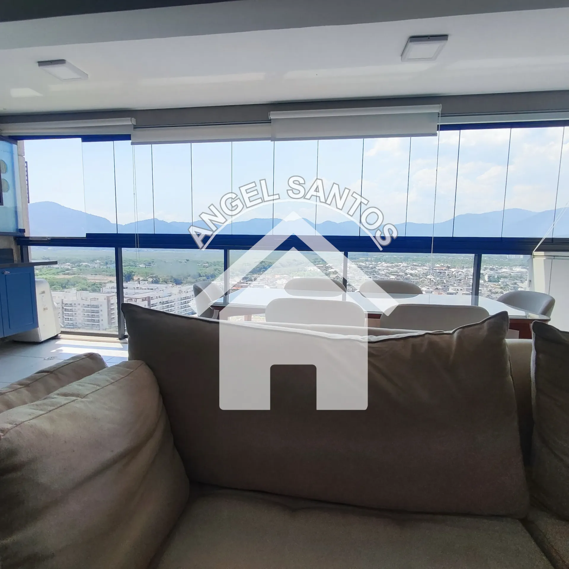 Furnished 2-bedroom apartment with a balcony — photo 22
